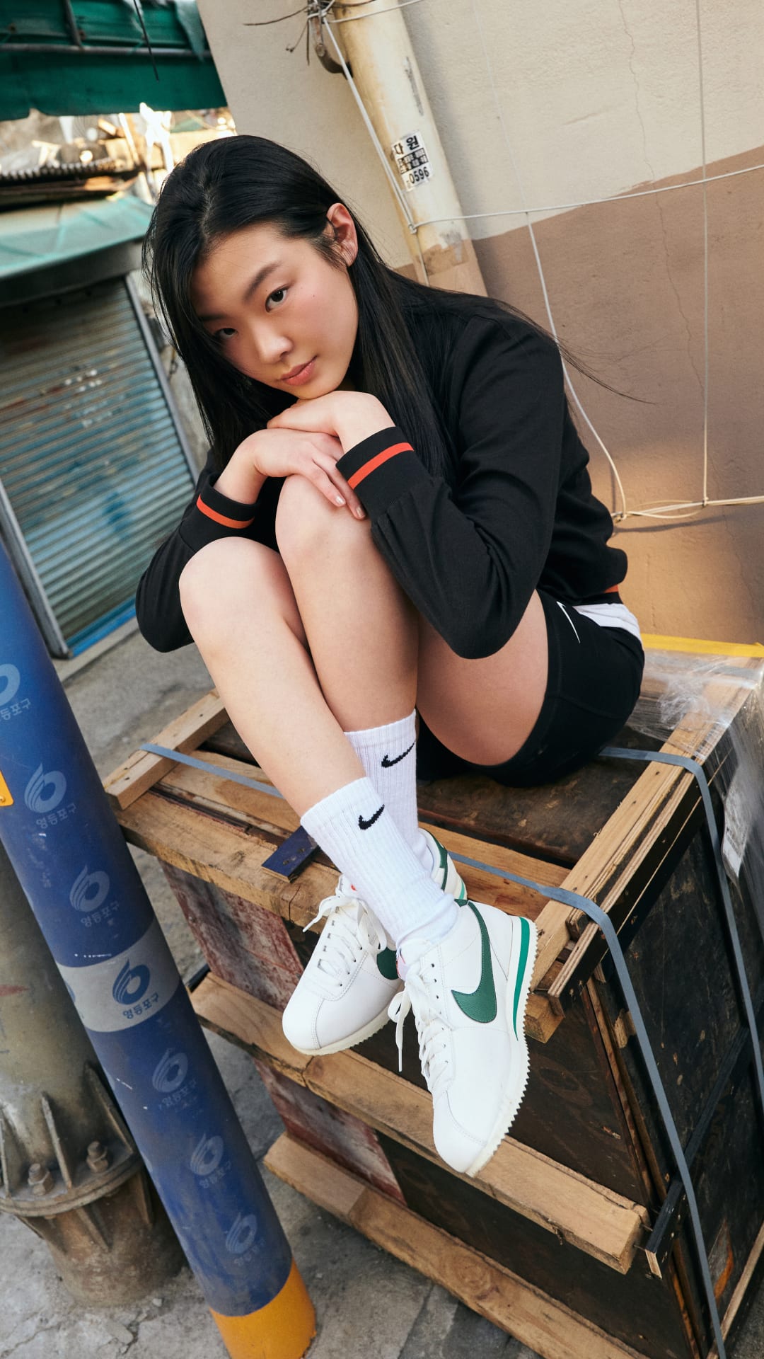 SNKRS Style: W Cortez