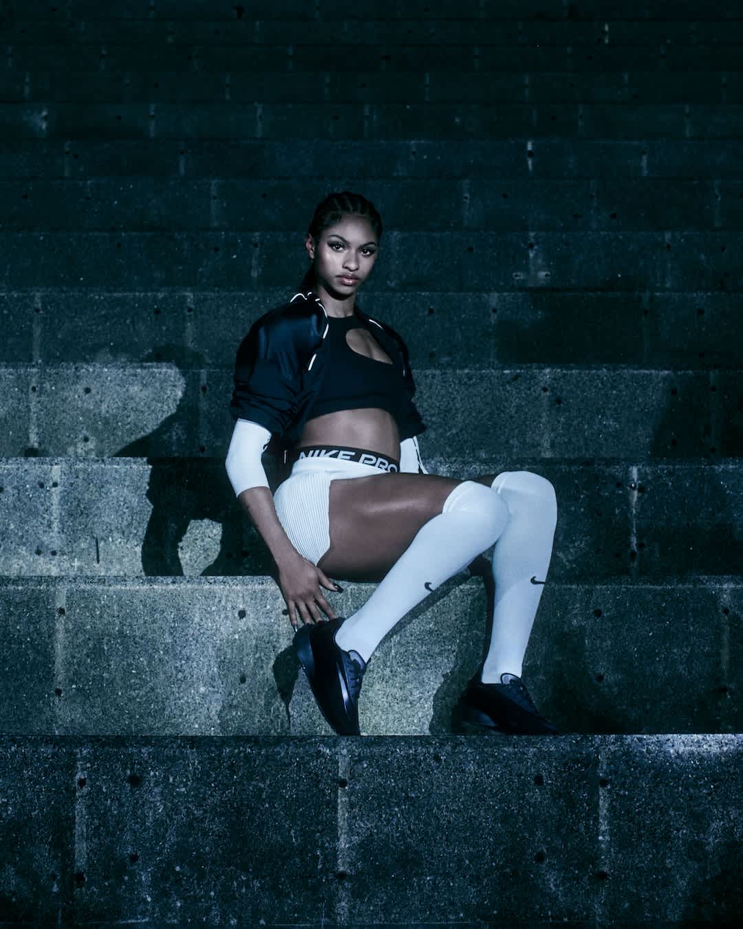 First Sight Noir "Black" da donna (HQ2409-001) – Data del lancio