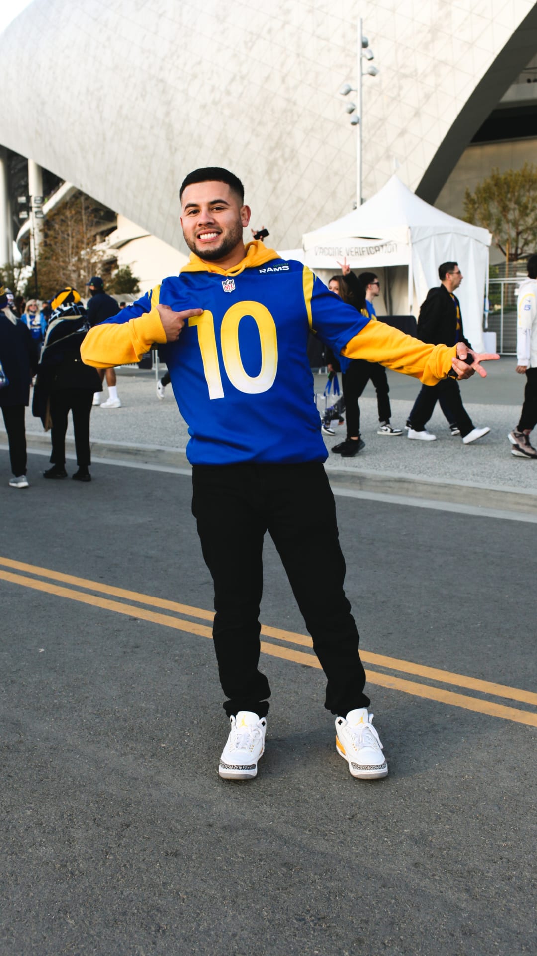 Street SNKRS: Seattle Seahawks vs Los Angeles Rams