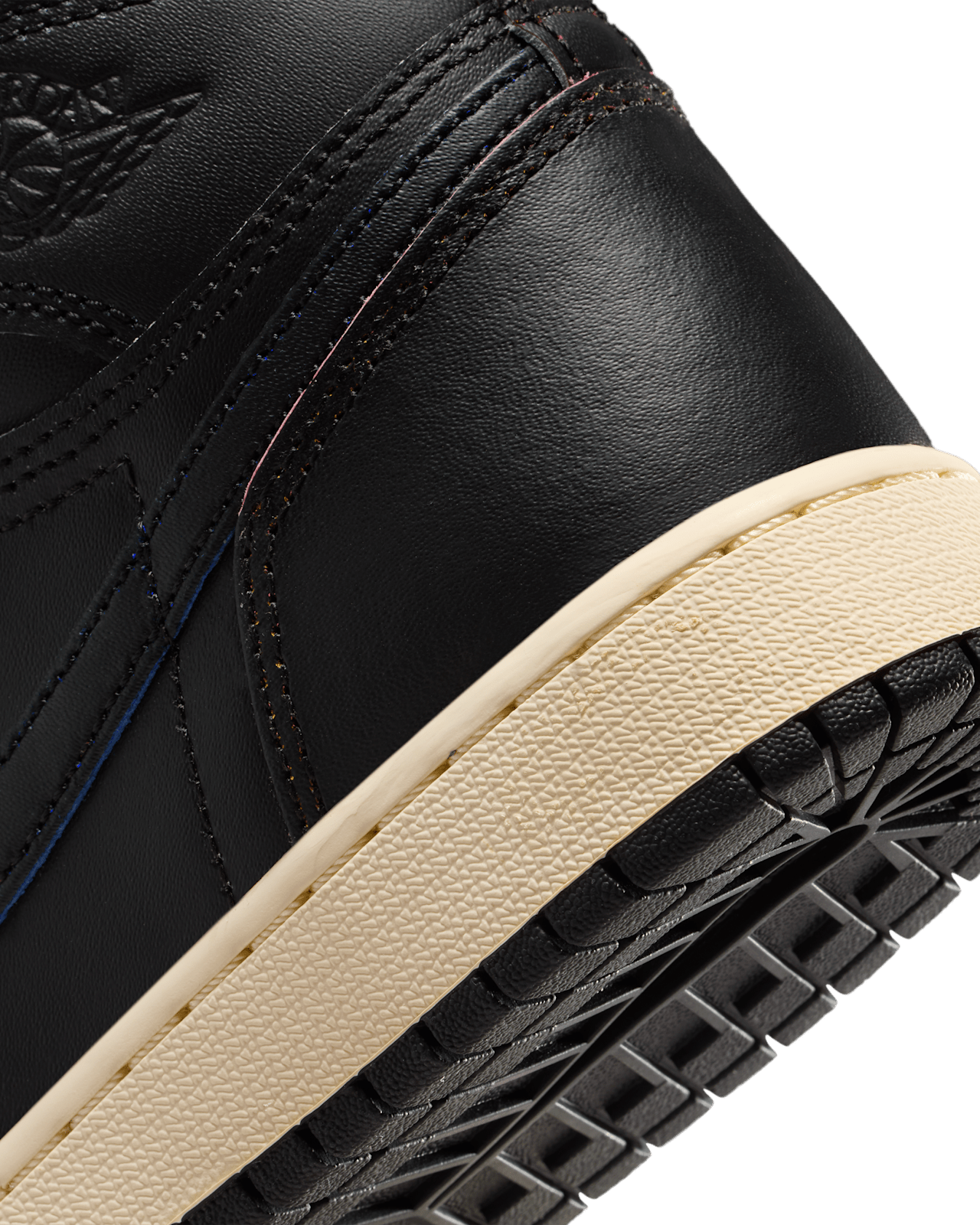 Big Kid's Air Jordan 1 High OG 'Black and Muslin' (FD1437-002)