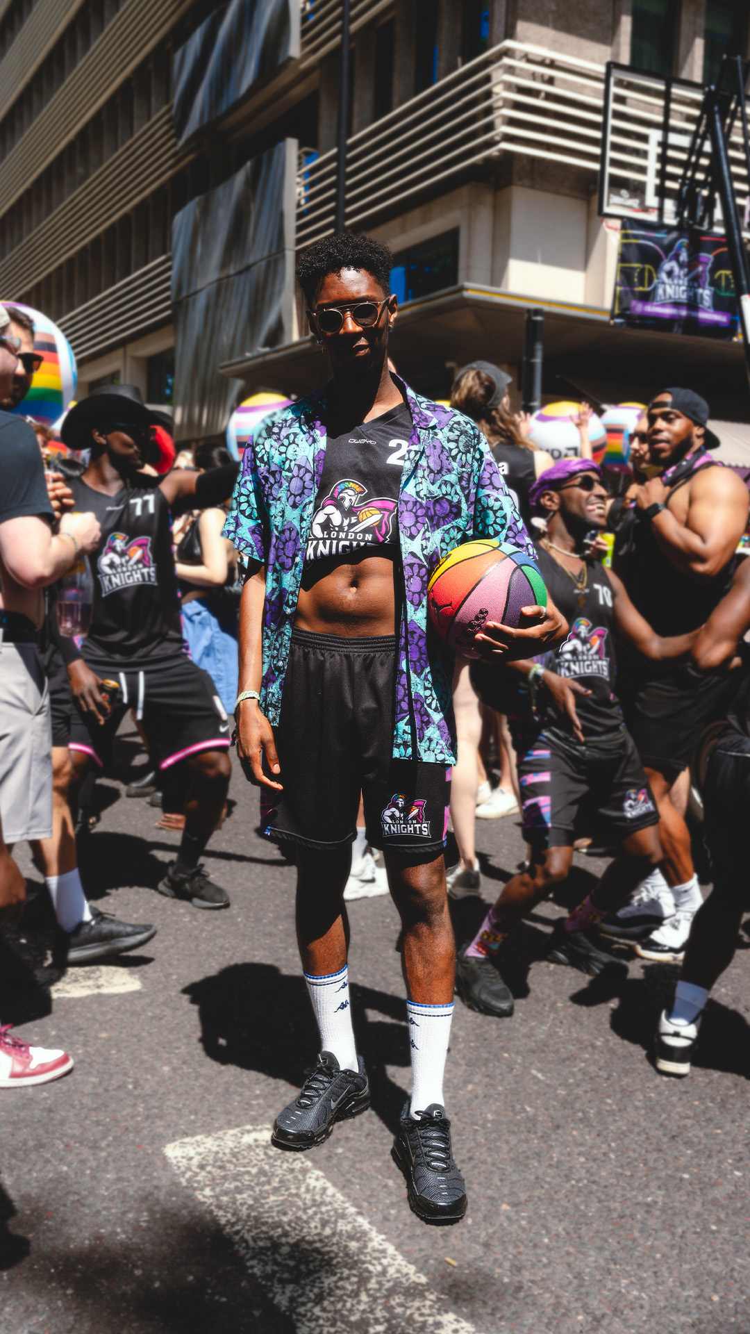 Street SNKRS : London Pride