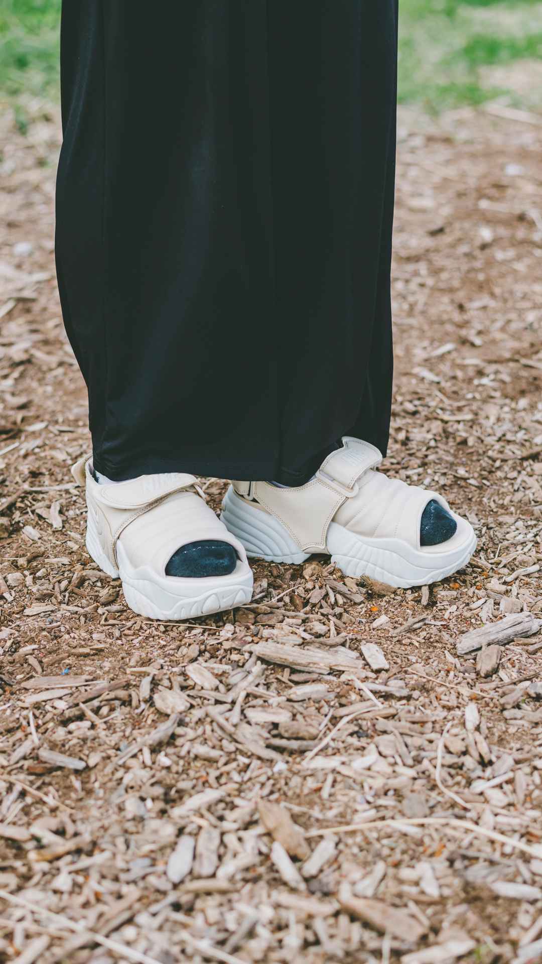 【NIKE公式】Adjust Force Sandal at Rainbow Disco Club 2023 Vol.2