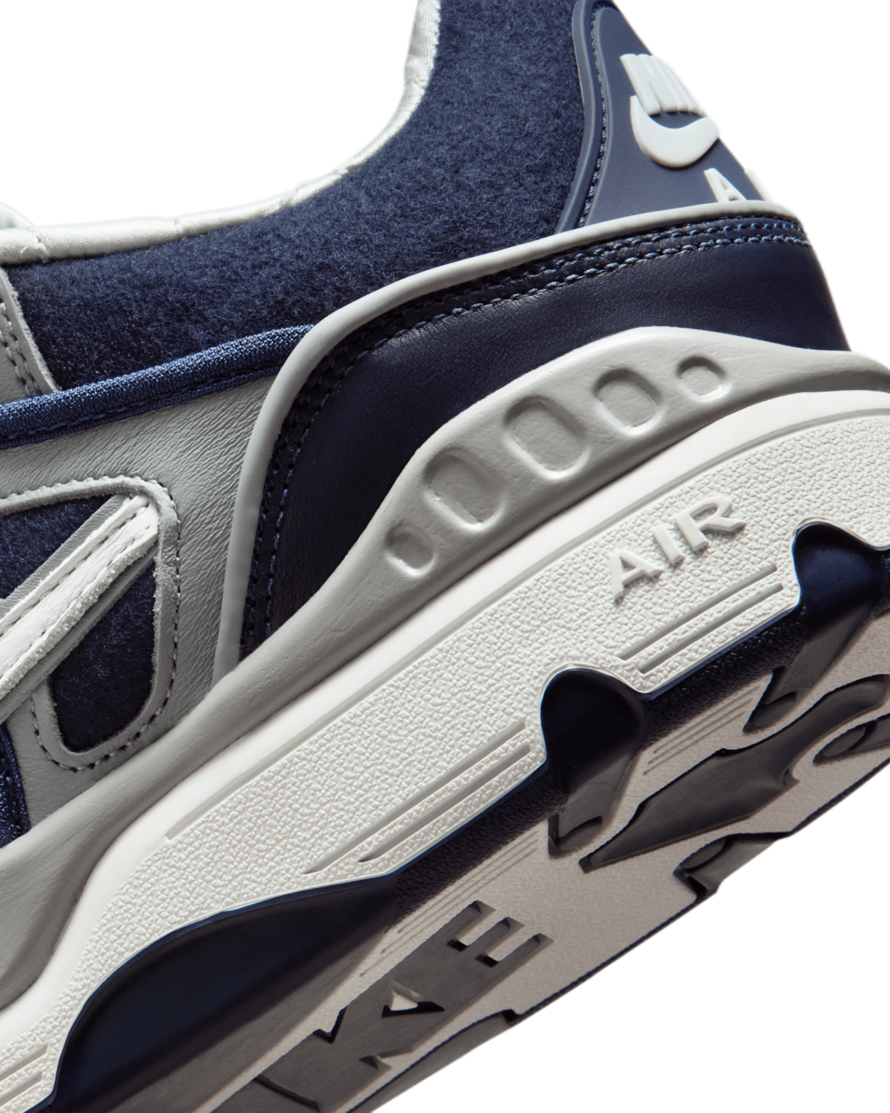 Data de llançament de les Air Force 3 Low x NIGO "Midnight Navy and Shadow Grey" (HV5032-400)