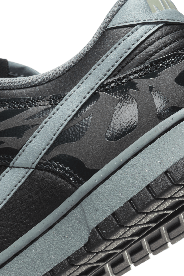Dunk Low "Berlin" "Black and Off Noir" (FZ3053-001) – Data de lançamento