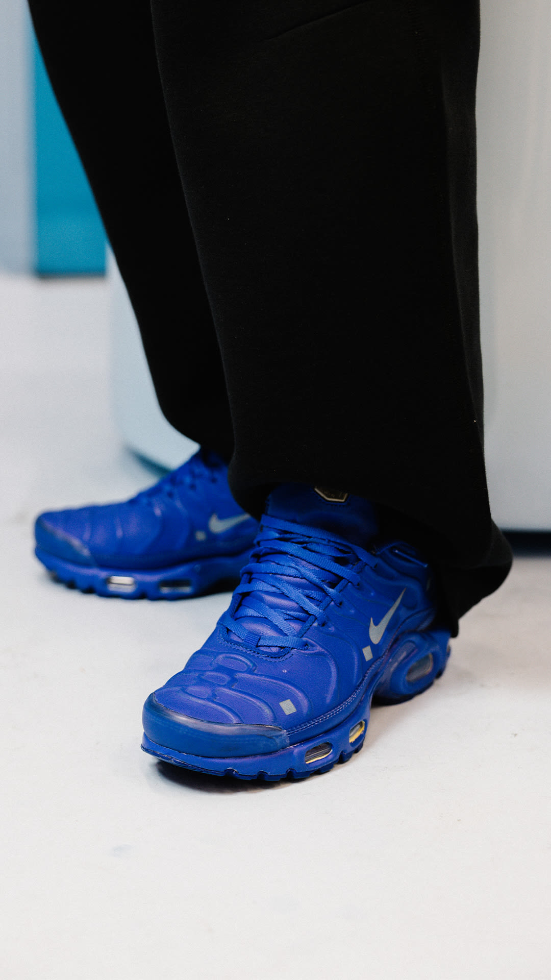 Street SNKRS – NAKED Copenhagen HOUSE PARTY Parigi 