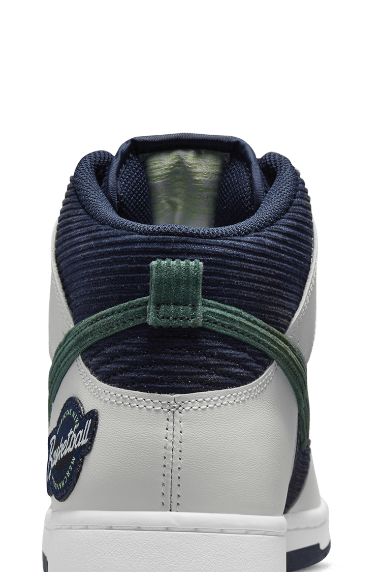 Fecha de lanzamiento del Dunk High EMB "College Navy'"