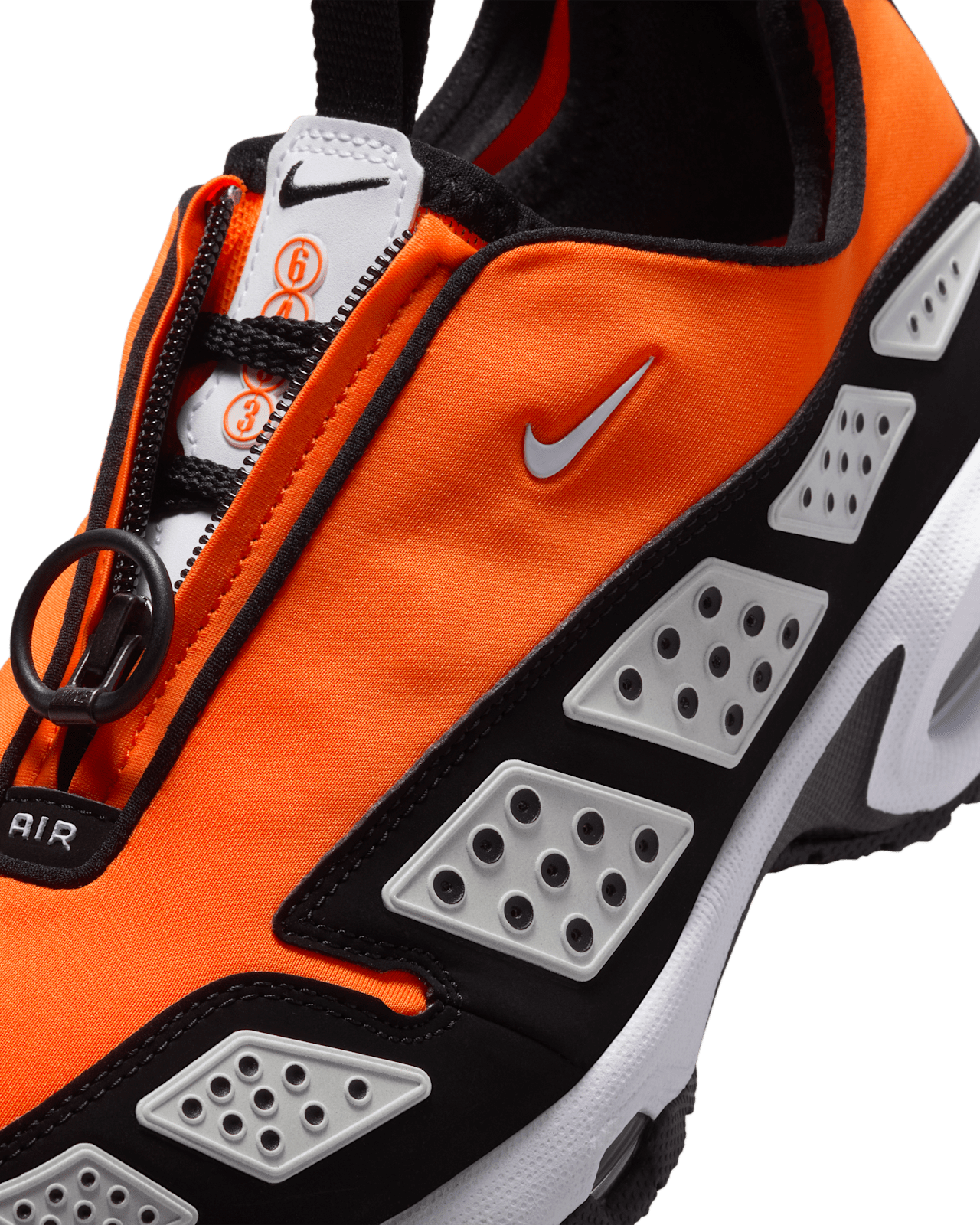 【NIKE公式】エア マックス SNDR 'Safety Orange and Black' (FZ2068-800 / W NIKE AM SNDR)