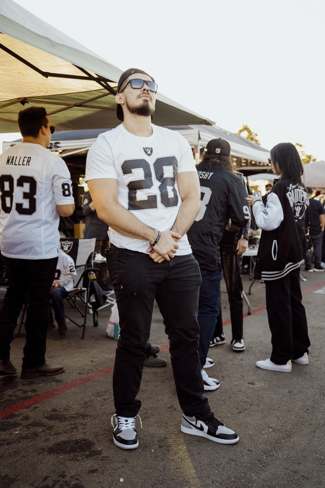 Street SNKRS x NFL: Las Vegas Raiders vs. Los Angeles Rams