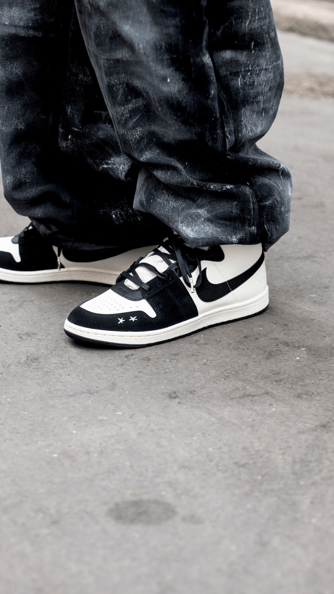 Street SNKRS: Jordan Air Ship x Opium - Atay House