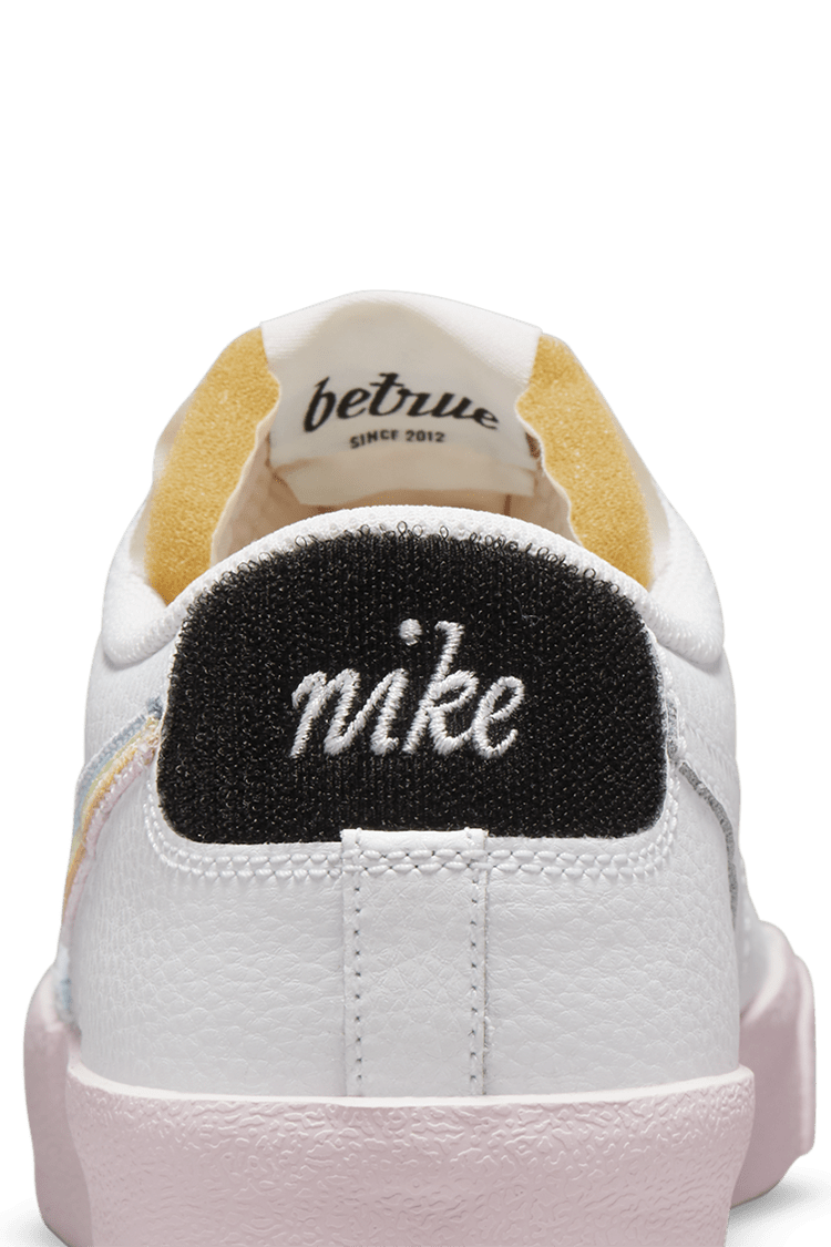 【NIKE公式】ブレーザー LOW '77 ビンテージ 'BeTrue' (DD3034-100 / BLAZER LOW 77 VNTG BETRUE)