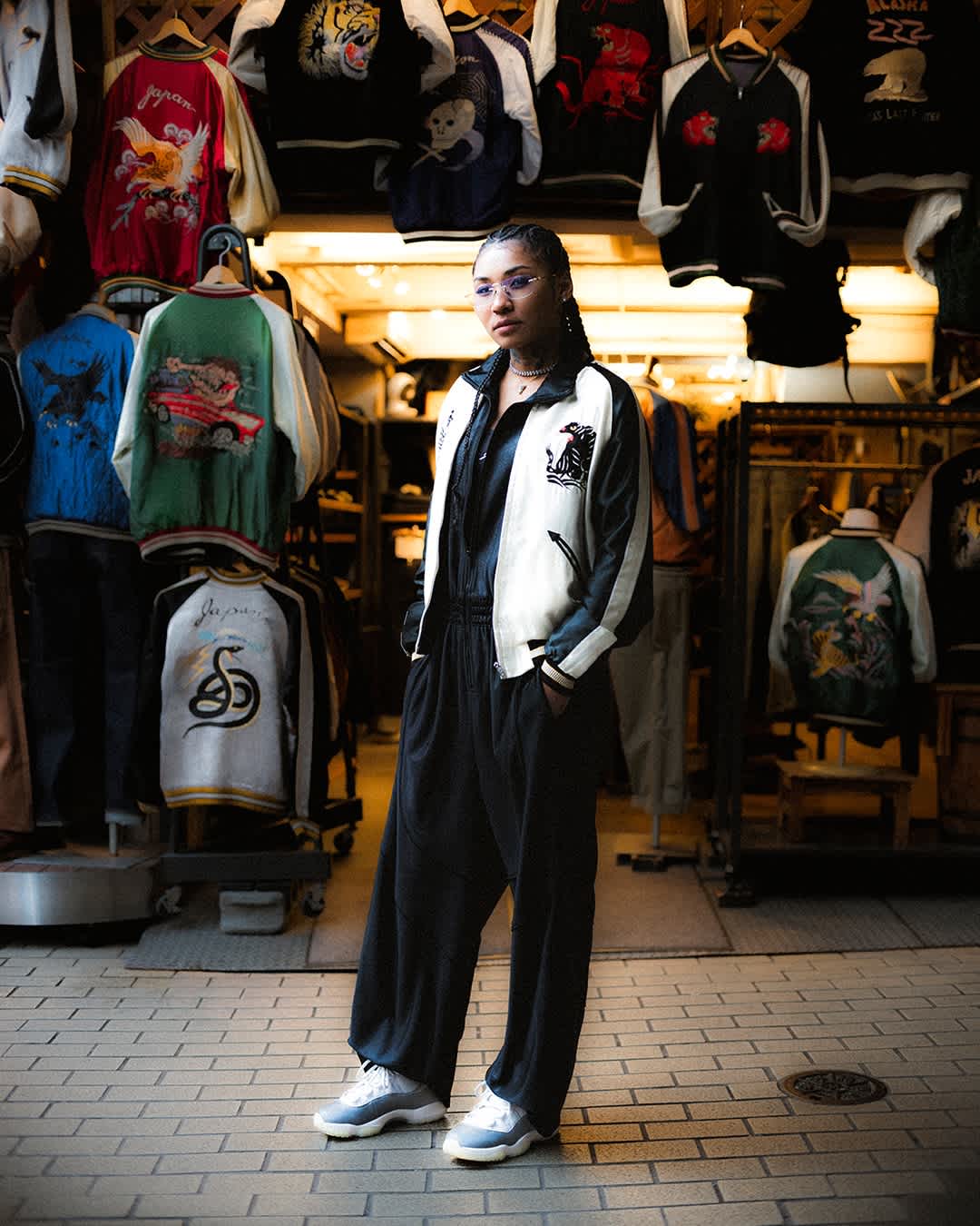 【NIKE公式】エア ジョーダン 11 レトロ 'Sukajan' (IQ3459-072)