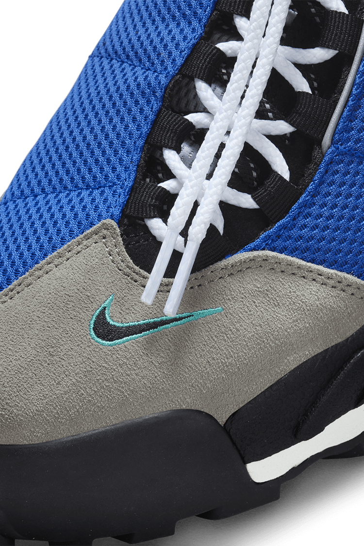 วันเปิดตัว Magmascape x sacai "Varsity Royal" (FN0563-400)