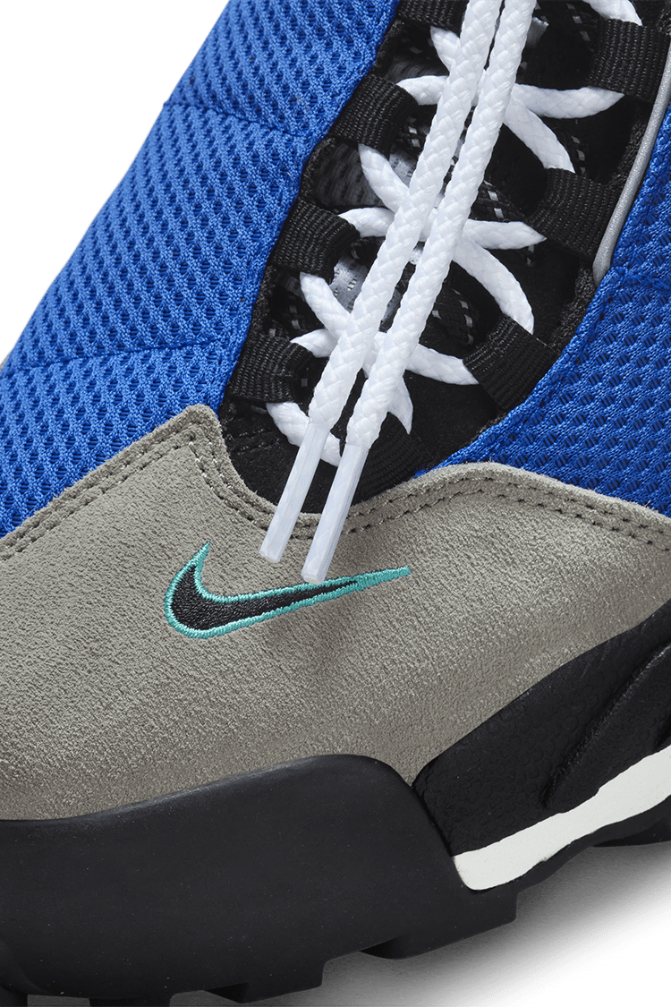 Magmascape x sacai 'Varsity Royal' (FN0563-400) release date. Nike SNKRS