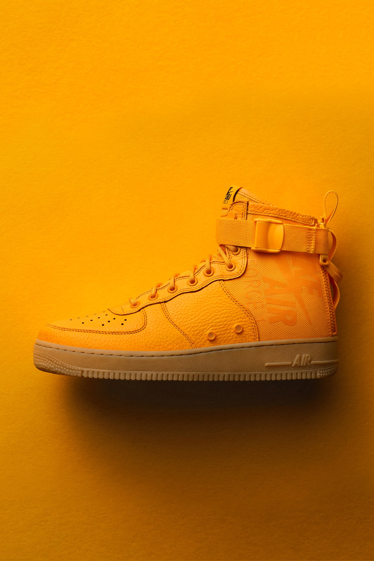 Nike sf air force 1 mid laser orange best sale