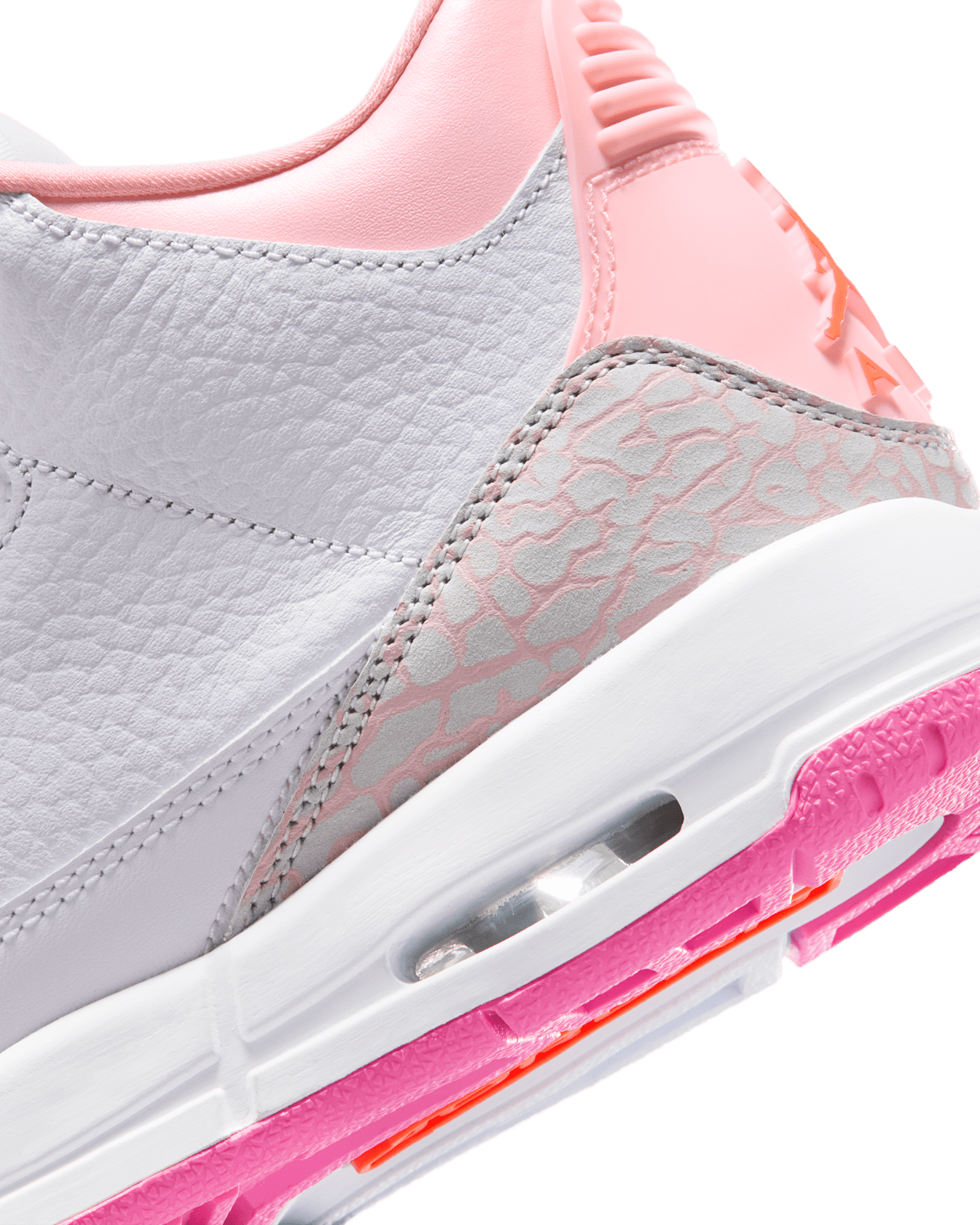 【NIKE公式】ジュニア エア ジョーダン 3 'White and Pink Bloom' (II0599-600) 発売日