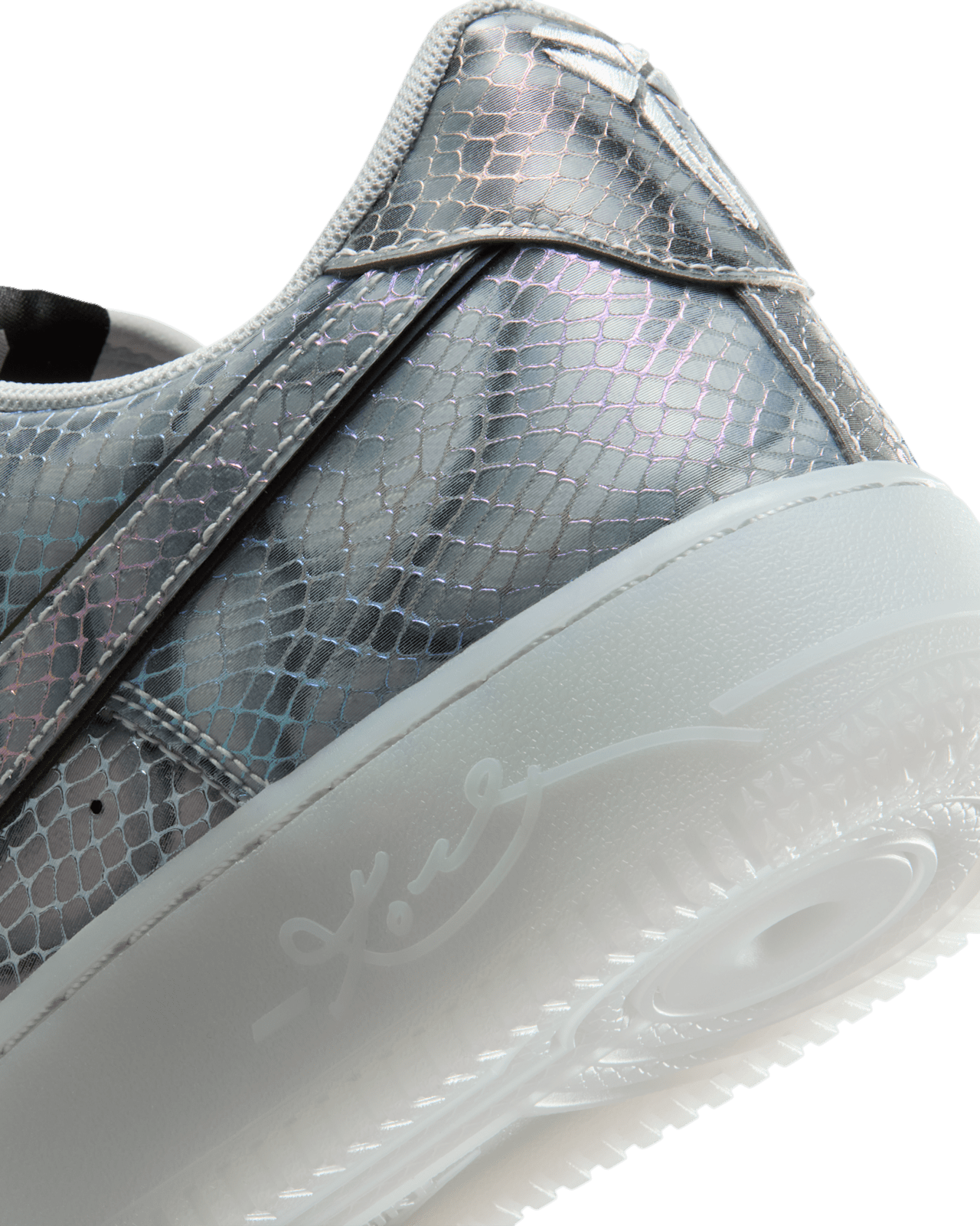 Fecha de lanzamiento de las Air Force 1 Low Protro "Lenticular" (II3925-400)