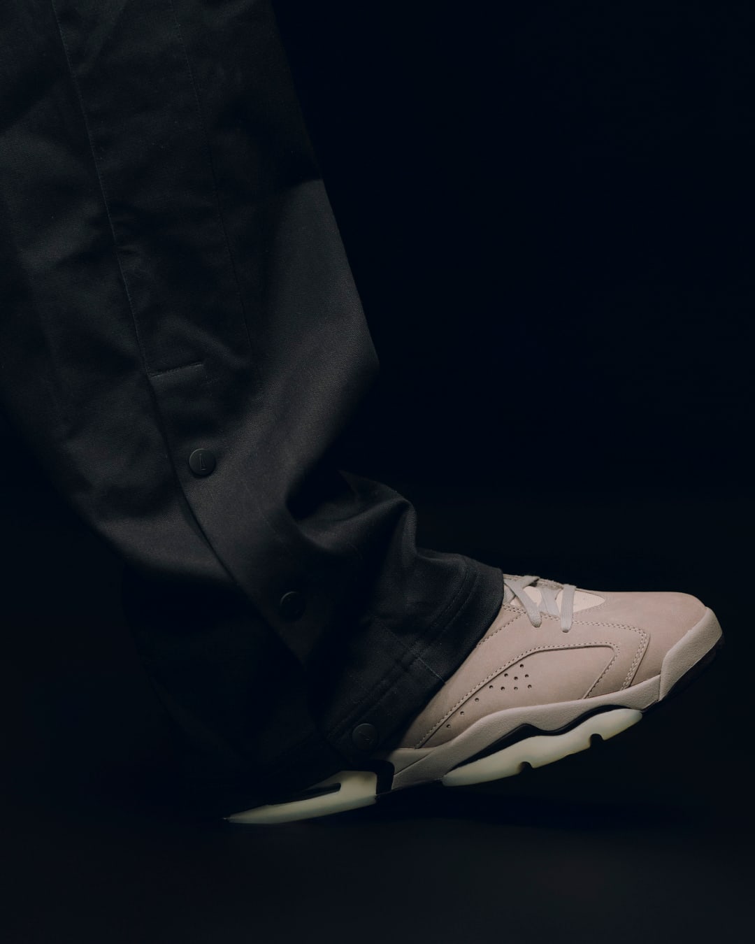 【NIKE公式】エア ジョーダン 6 x ア マ マニエール 'Smoky Mauve' (IF3103-200/AIR JORDAN 6 RETRO SP AMM)