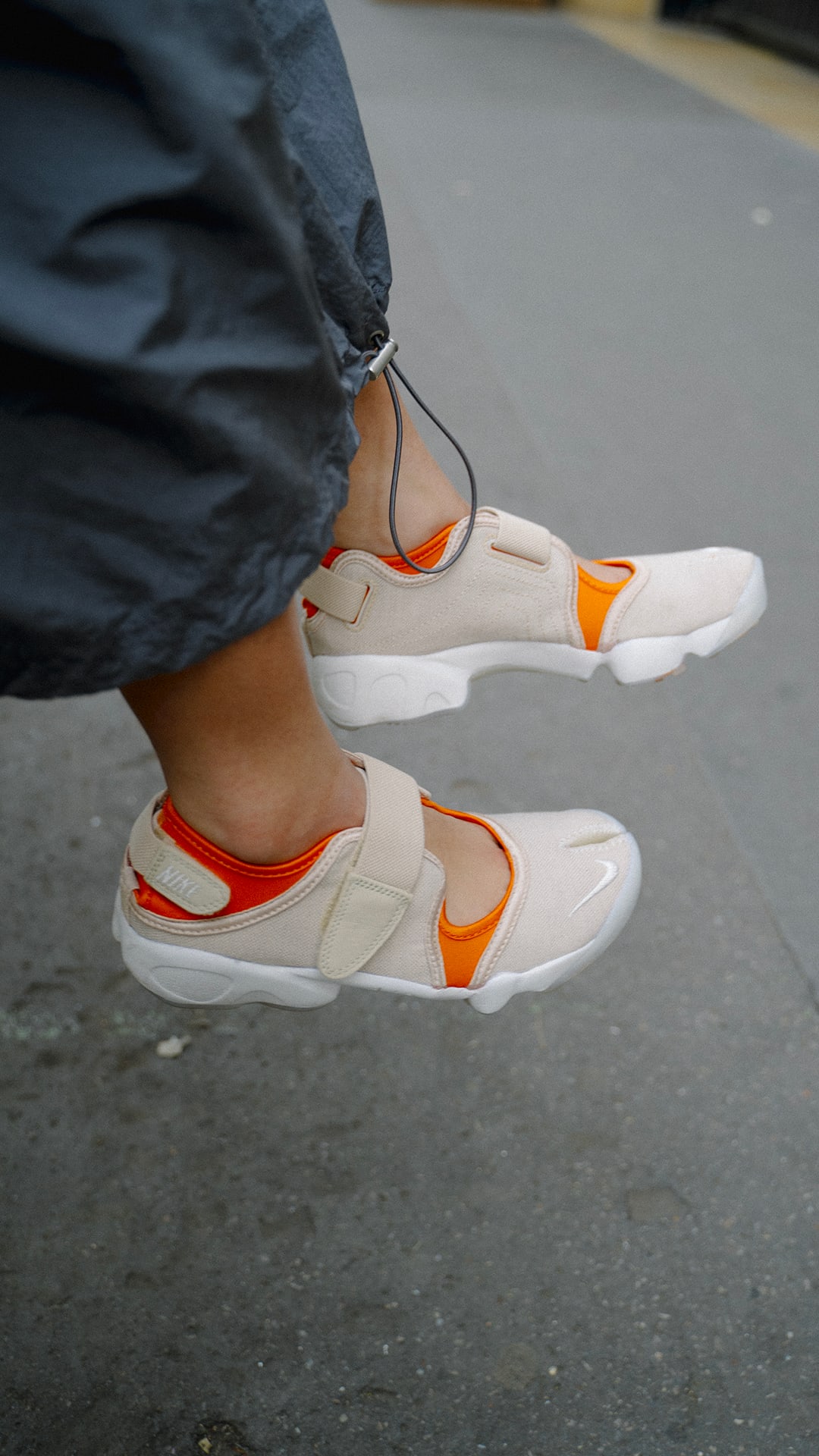 SNKRS: Samira – Nike Air Rift