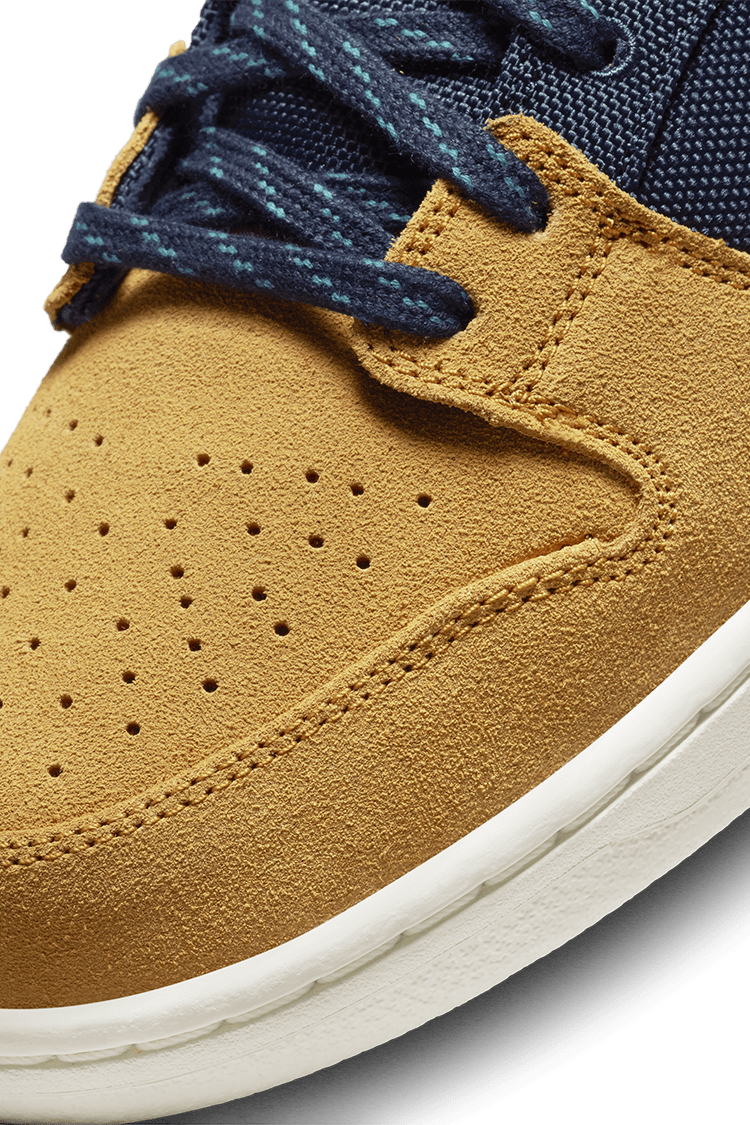 วันเปิดตัว Nike SB Dunk Low "Desert Ochre and Midnight Navy" (DX6775-400)
