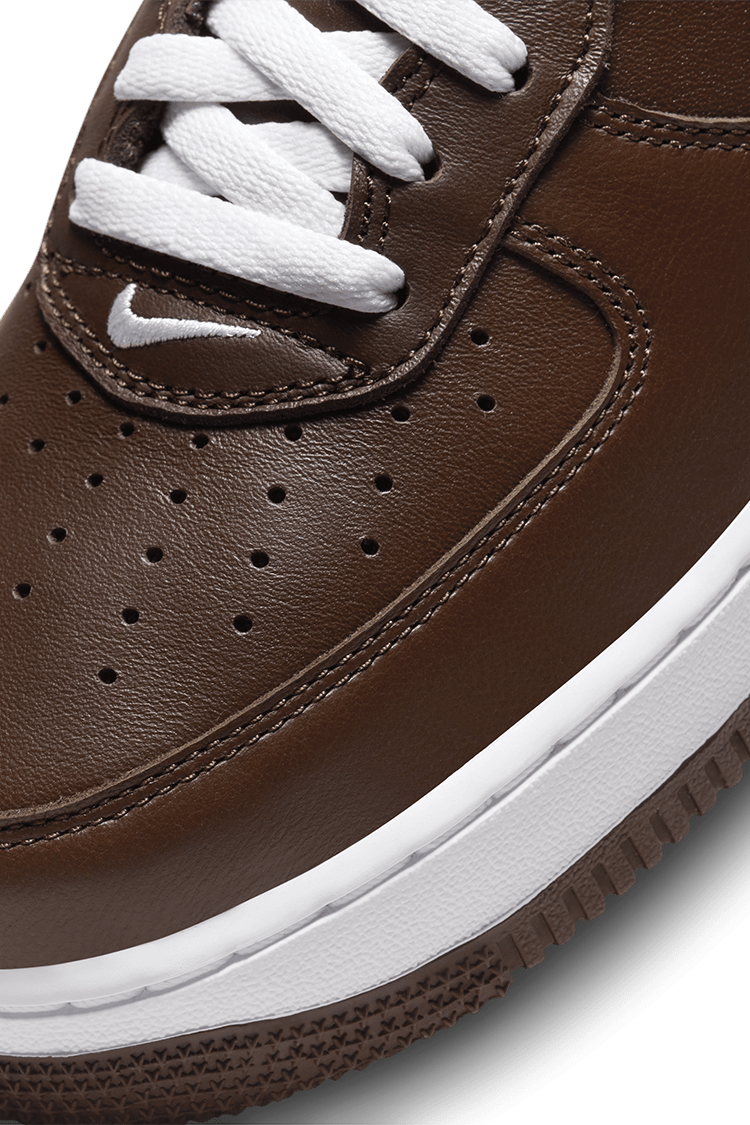 Air Force 1 Low 'Chocolate' (FD7039-200) release date. Nike SNKRS