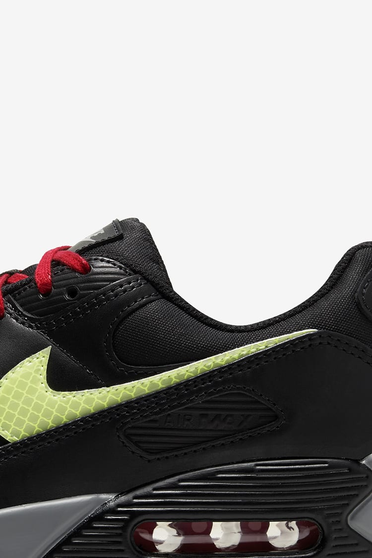 Air Max 90 FDNY Release Date. Nike SNKRS