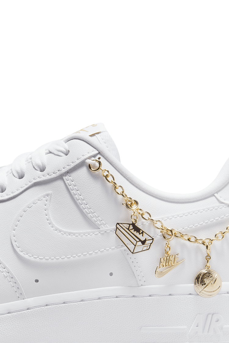 วันเปิดตัว Air Force 1 “White Pendant” ผู้หญิง (DD1525-100)