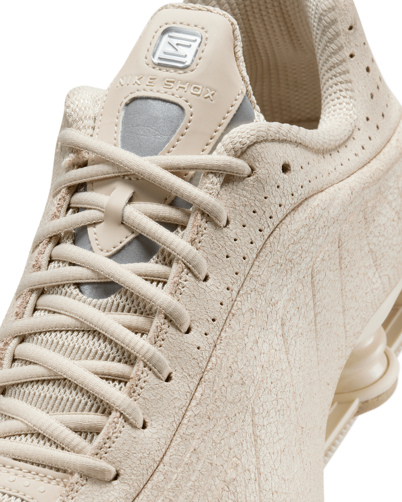 NIKE公式】ショックス R4 'Natural and Metallic Silver' (IO4544-100