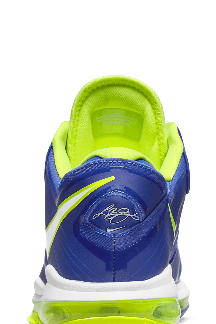 วันเปิดตัว LeBron 8 V/2 Low "Treasure Blue"