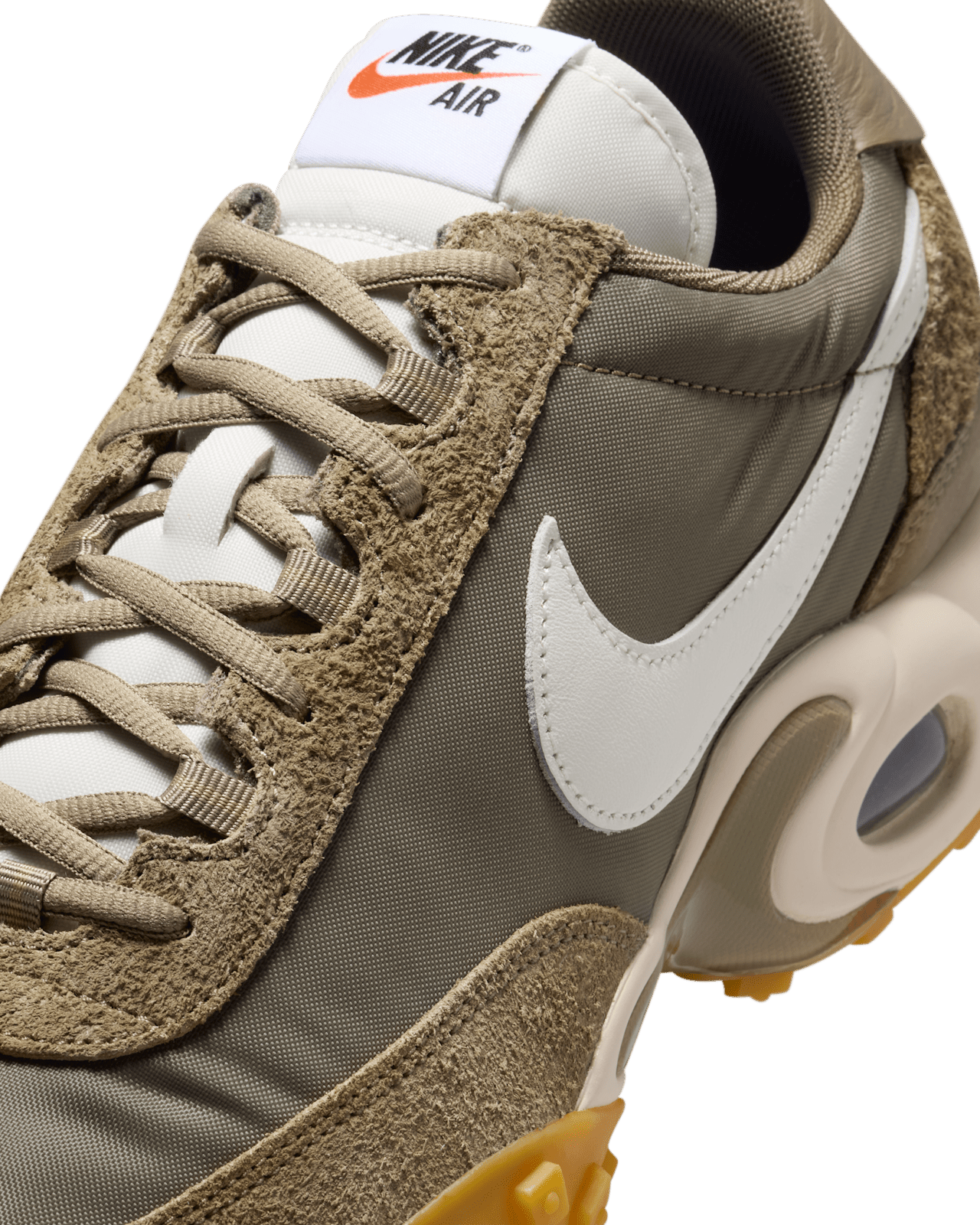 Fecha de lanzamiento de los Air Max Waffle "Matte Olive and Sail" (FV6946-302)