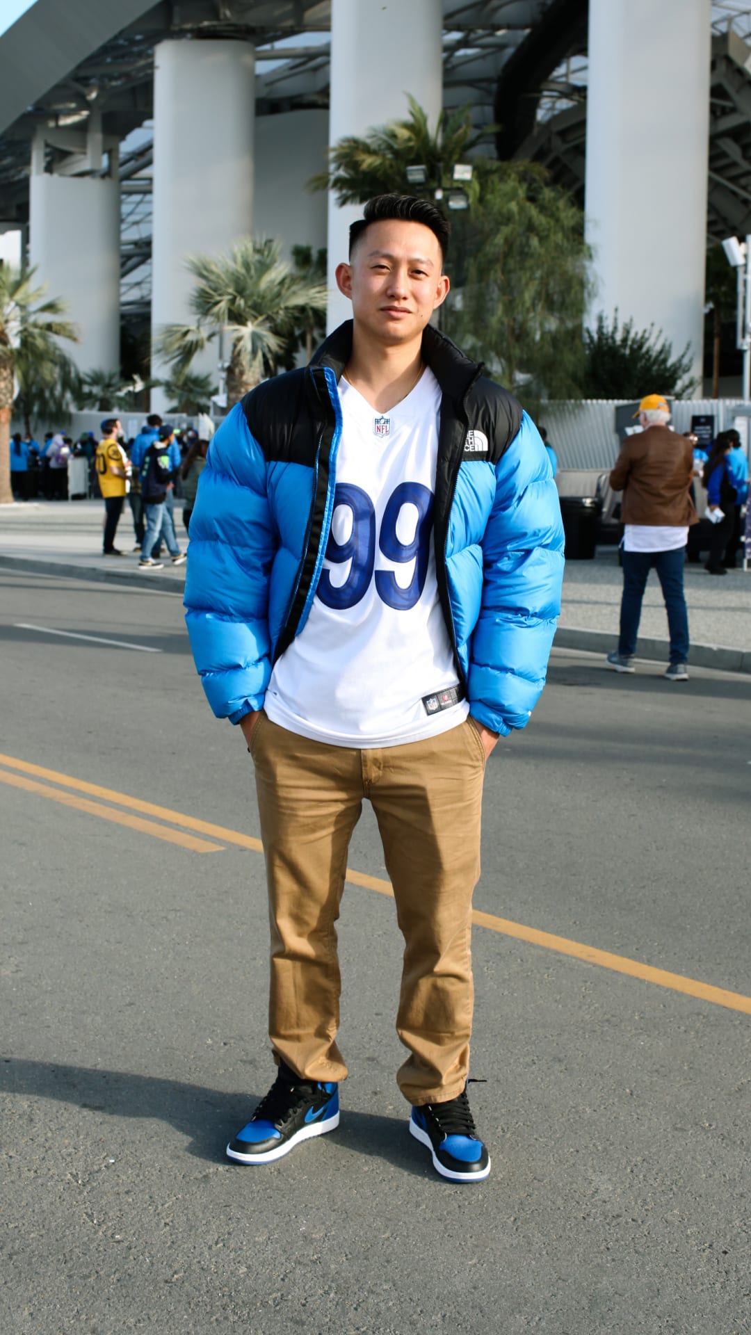Street SNKRS: Seattle Seahawks vs Los Angeles Rams