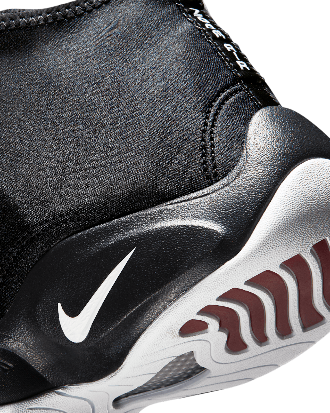Date de sortie de la Air Zoom Flight The Glove "Black and White" (IV6206-010)