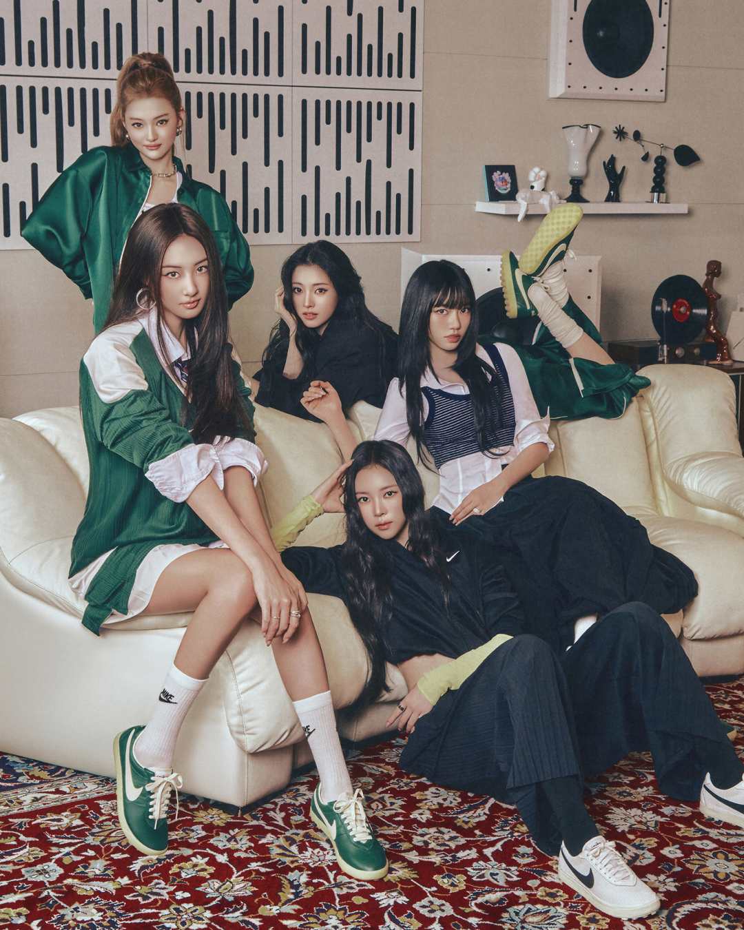 아스트로그래버 'Coconut Milk and Gum Light Brown'(IH2341-100) 출시일