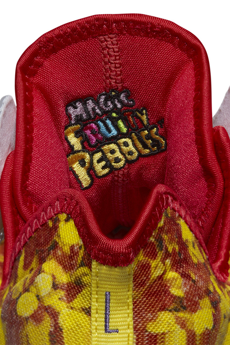 Fecha de lanzamiento del LeBron 19 Low "Magic Fruity PEBBLES"