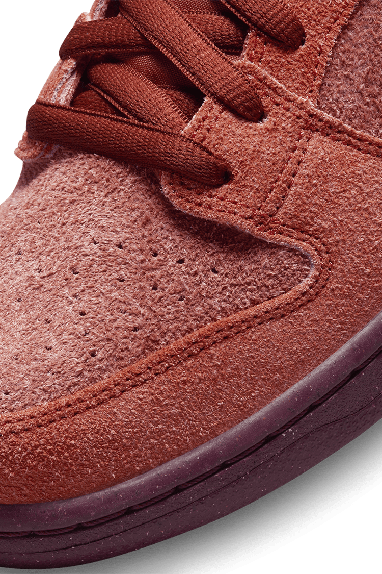 Fecha de lanzamiento del Nike SB Dunk Low "Mystic Red and Rosewood" (DV5429-601)