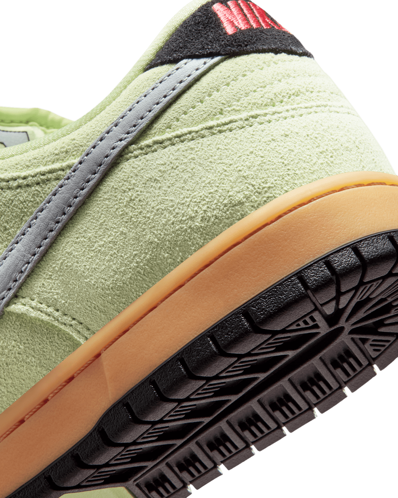 Fecha de lanzamiento de los Nike SB Dunk Low "Verdugo Mountain" 'Light Liquid Lime and Black' (HQ1626-300)