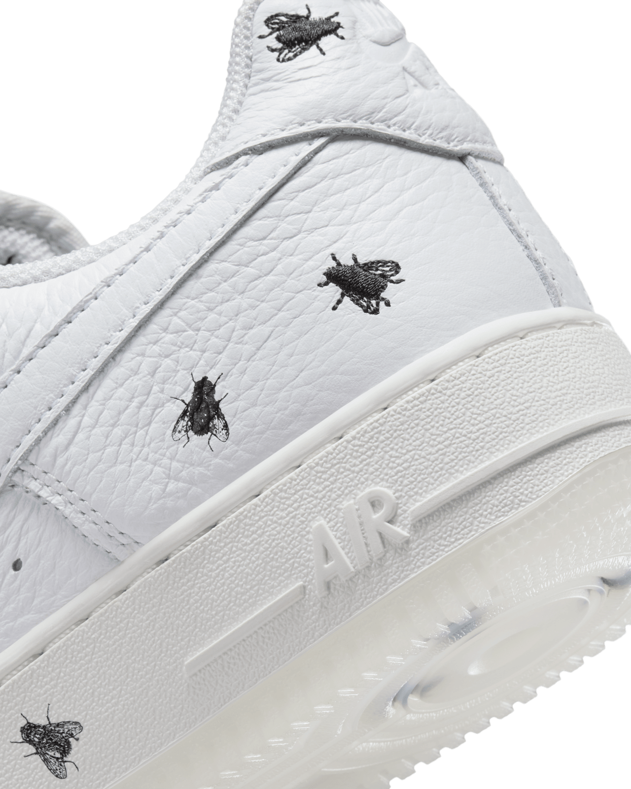 Date de sortie de la Air Force 1 « Summit White and Black » (IM3081-100)