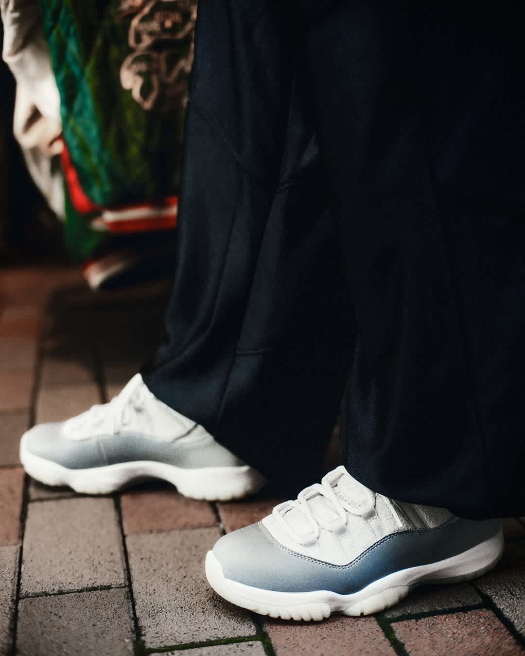 【NIKE公式】エア ジョーダン 11 レトロ 'Sukajan' (IQ3459-072)