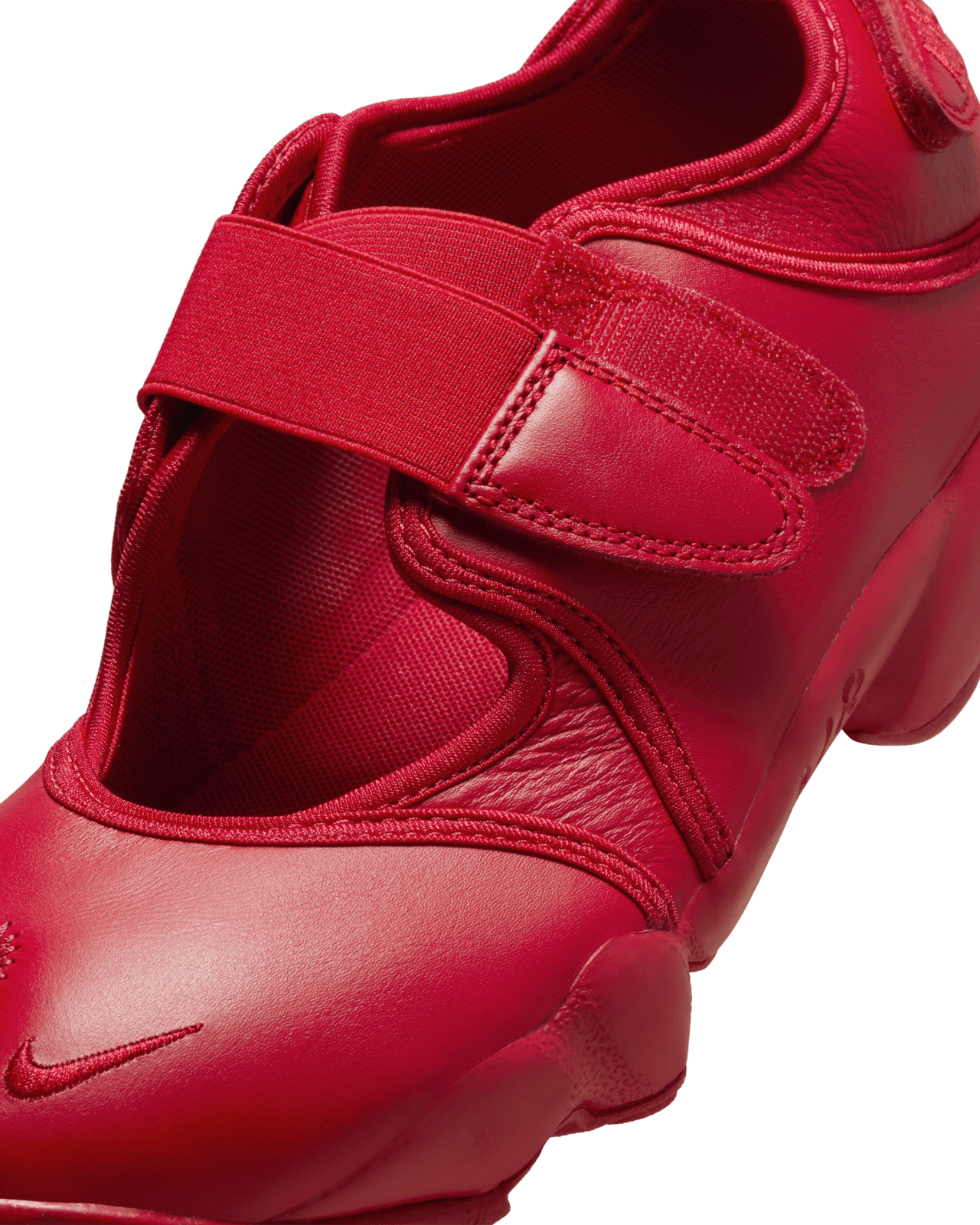 Ημερομηνία κυκλοφορίας του γυναικείου Air Rift Leather "Fire Red" (HM5737-600)