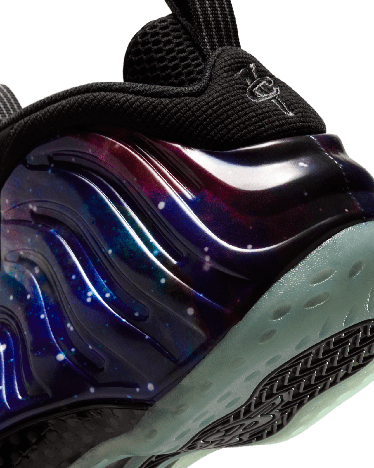 Ημερομηνία κυκλοφορίας του Air Foamposite One "Galaxy" (FQ4303-400)