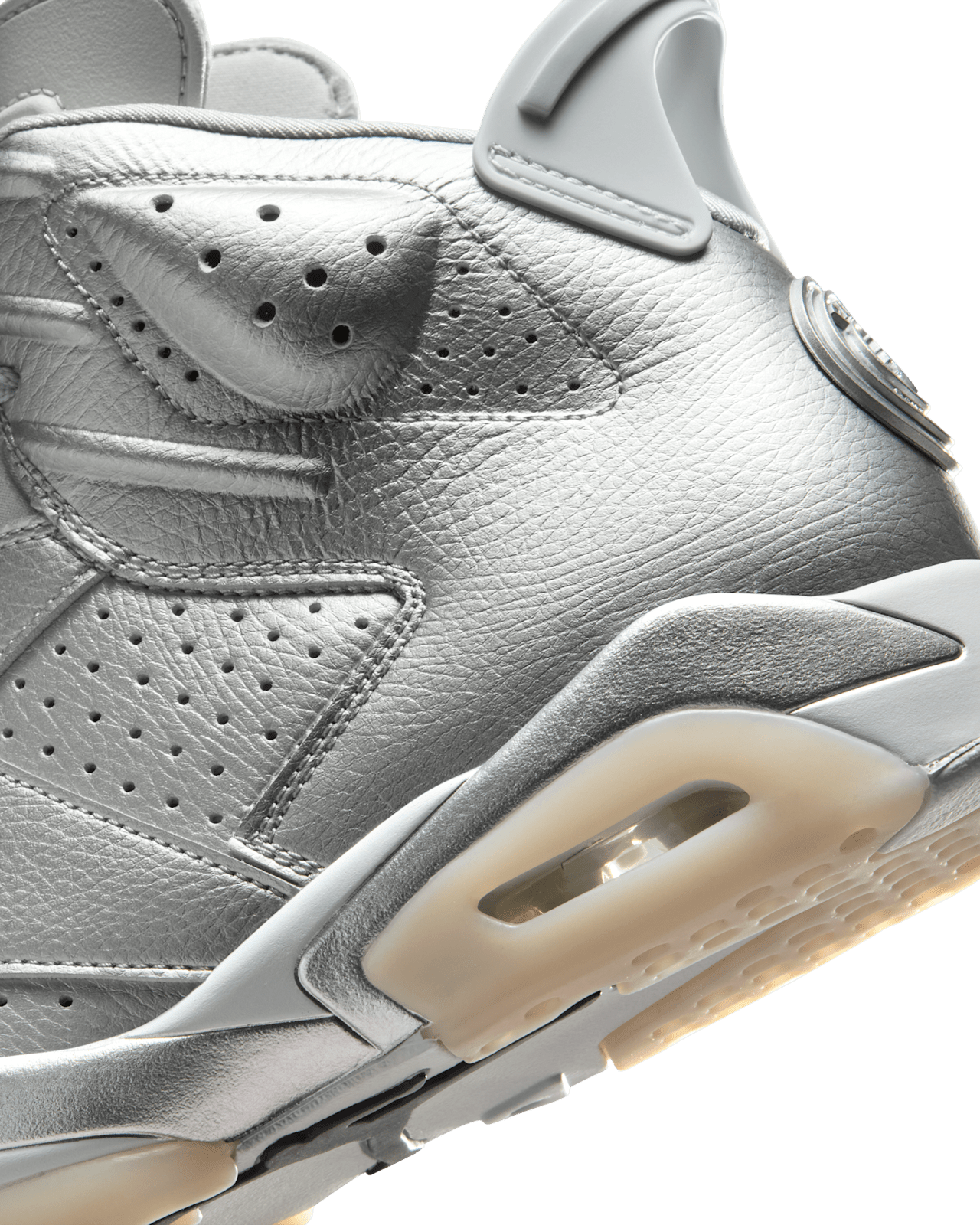 Fecha de lanzamiento de las Air Jordan 6 x París Saint-Germain "Metallic Silver" (IQ5135-001)