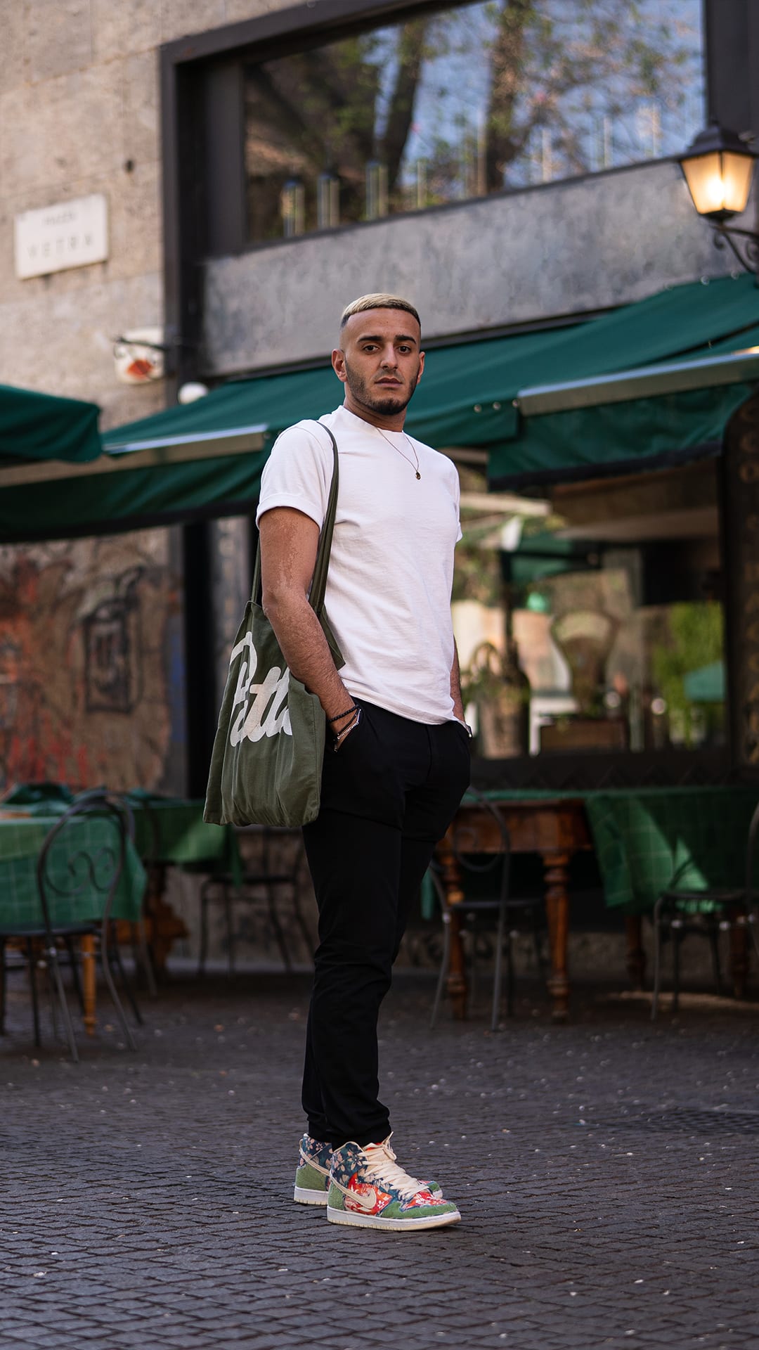 【NIKE公式】Street SNKRS: Milan