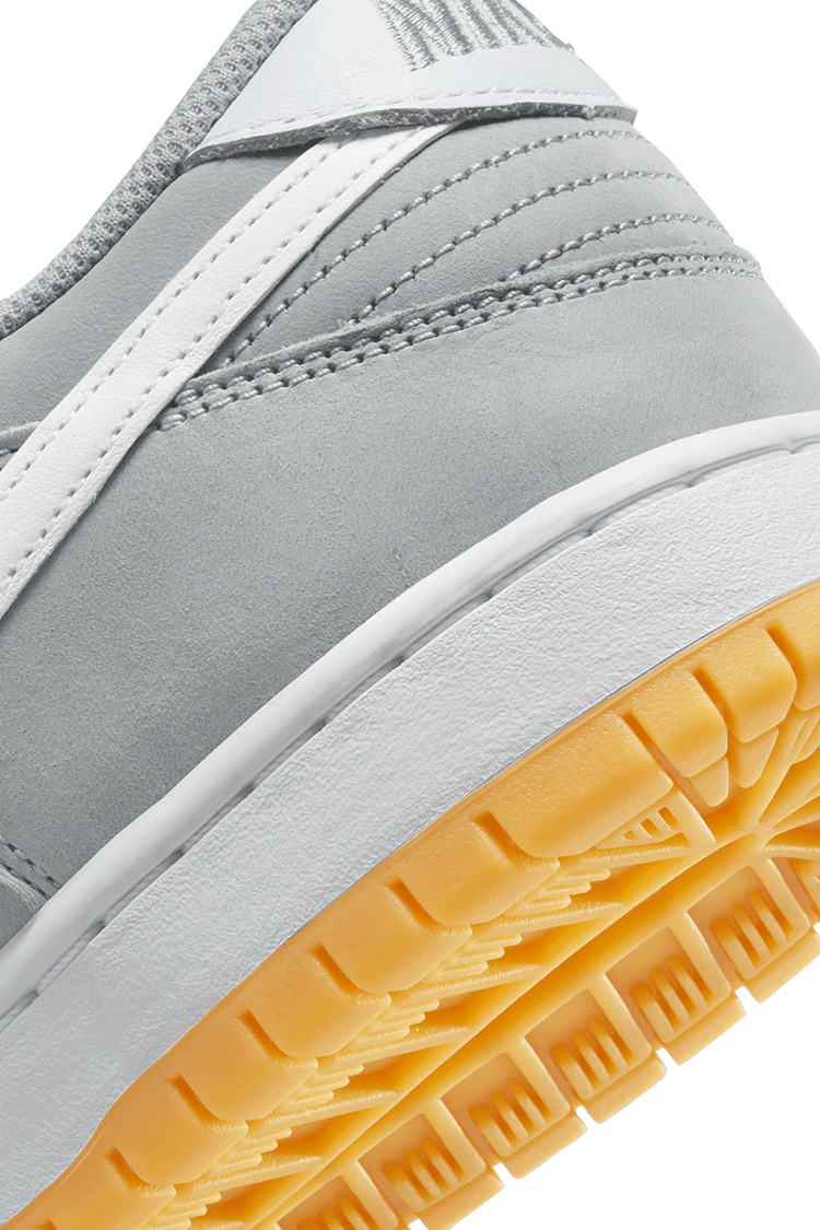 SB Dunk Low 'Wolf Grey' (DV5464-001) Release Date. Nike SNKRS