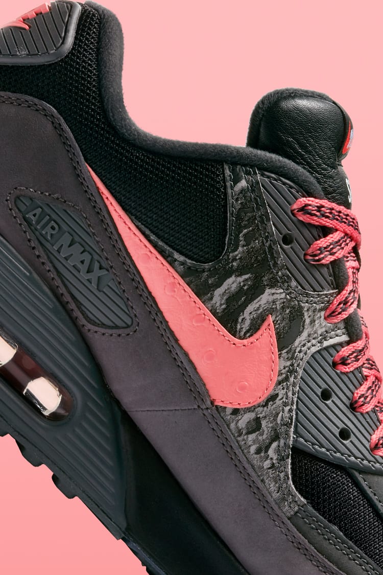 Behind The Design AIR MAX 90 B SIDE Nike SNKRS