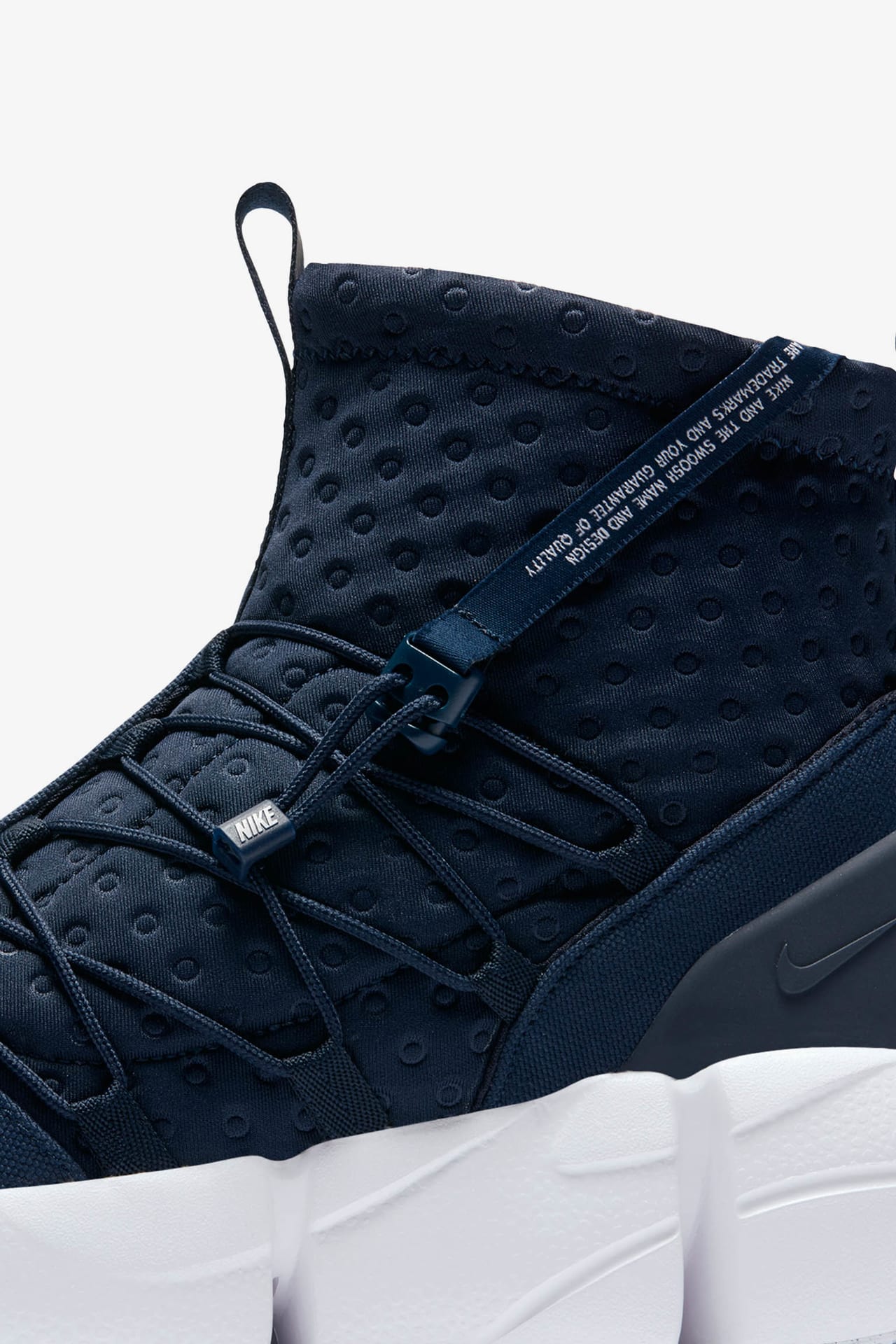 Nike Air Footscape Mid Utility 'Obsidian &amp; White' Release Date