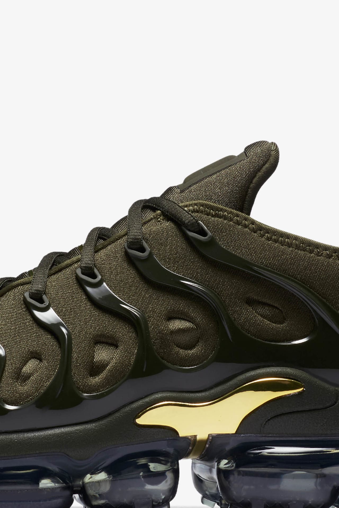 Nike Air Vapormax Plus 'Cargo Khaki & Metallic Gold' Release Date