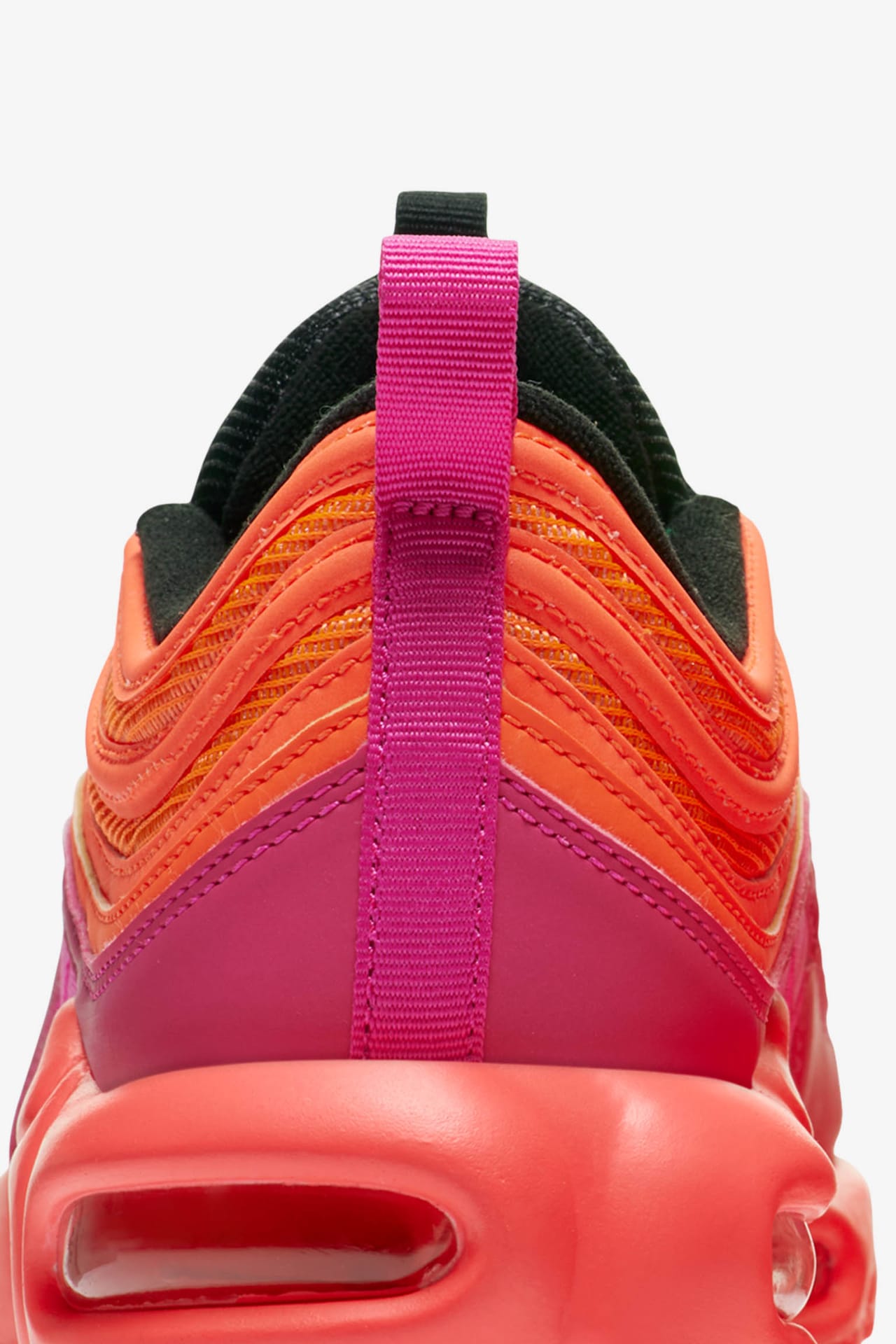Nike Air Max Plus / 97 „Versenyrózsaszín és hipermagenta” – megjelenési dátum