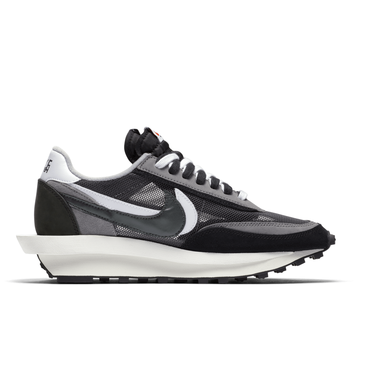 sacai x Nike LDWaffle 'Black' Release Date