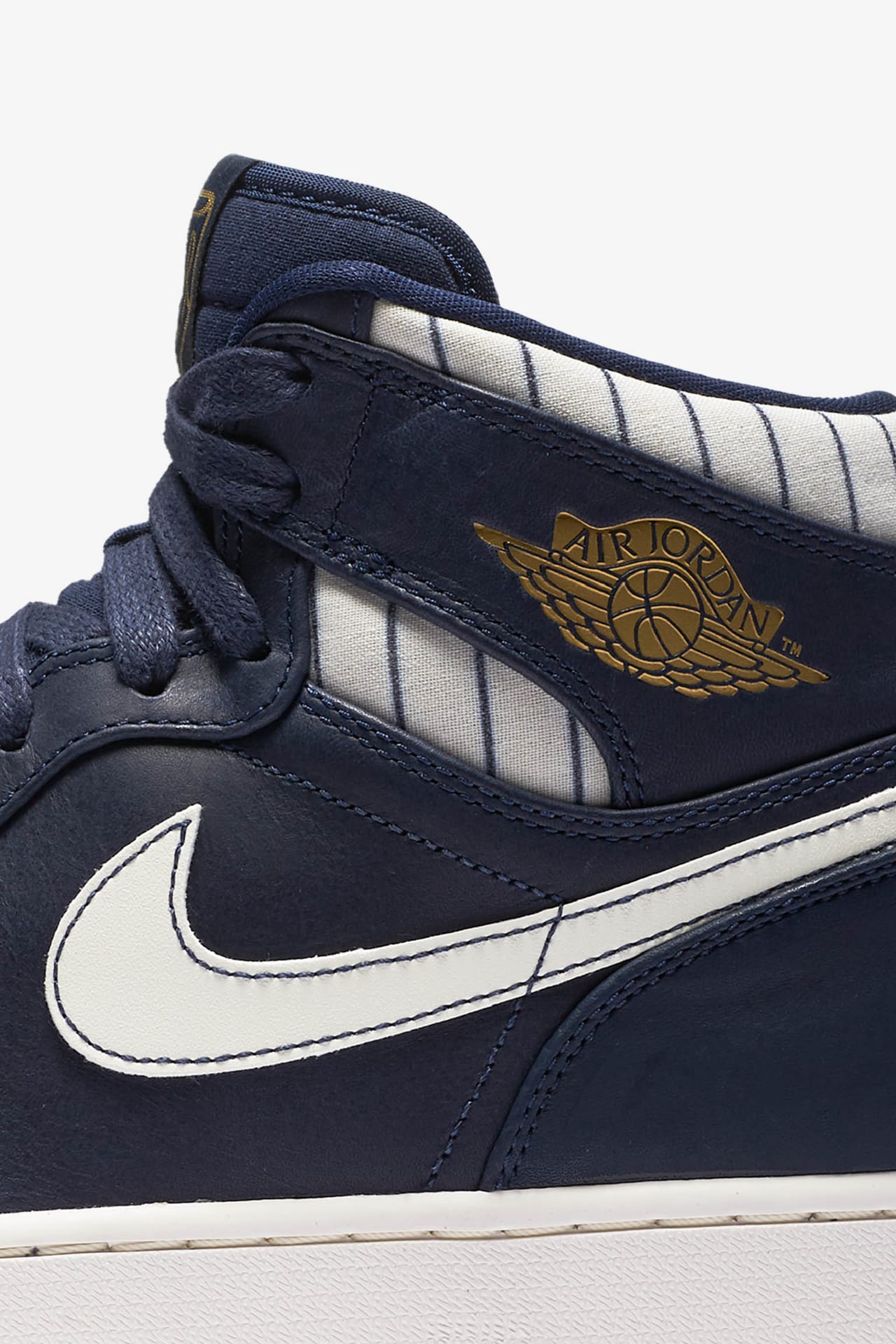 Air Jordan 1 Retro 'Jeter'