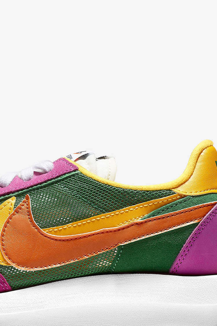 Fecha de lanzamiento de las sacai x Nike LDWaffle Pine Green Nike SNKRS