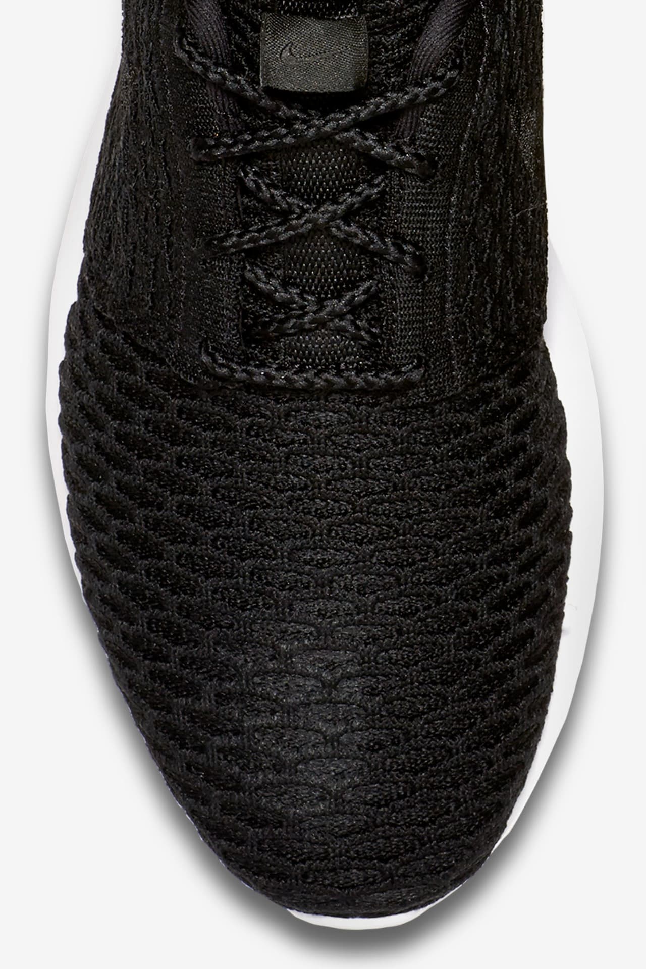 Nike roshe flyknit v2 black best sale